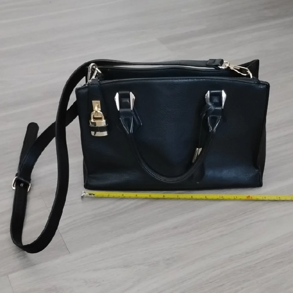 Black Women's Leather Satchel Handbag with Gold Hardware - Picture 1 of 11